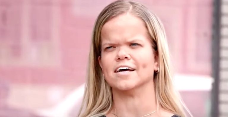 7 Little Johnstons: Anna Johnston