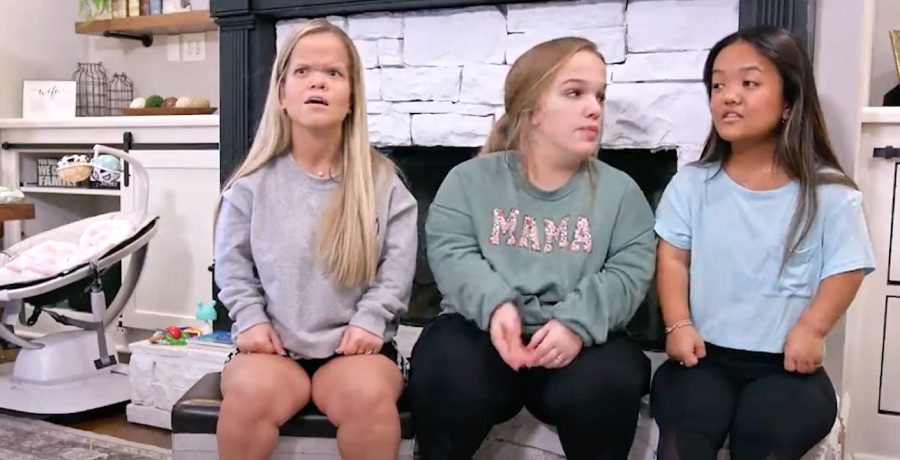 7 Little Johnstons: Anna Johnston - Liz Johnston - Emma Johnston