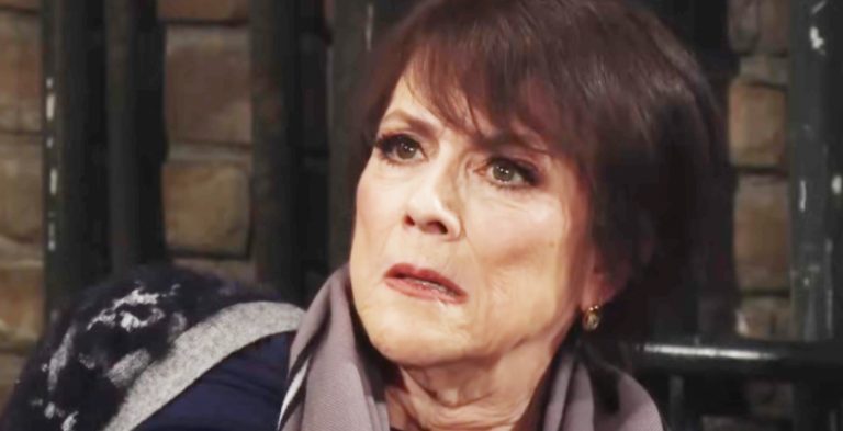 Jordan Howard on 'The Young and the Restless' = YouTube