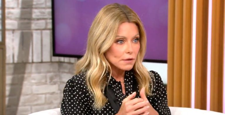 Kelly Ripa on Live with Kelly & Mark | YouTube