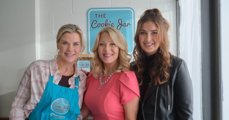 Exclusive Interview: Hallmark's Barbara Niven From Hallmark's 'Hannah Swensen Mysteres'