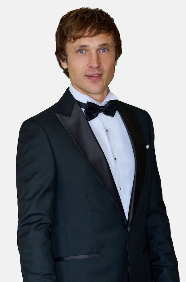 Photo: William Moseley Credit: ©2024 Hallmark Media/Photographer: Steffan Hill