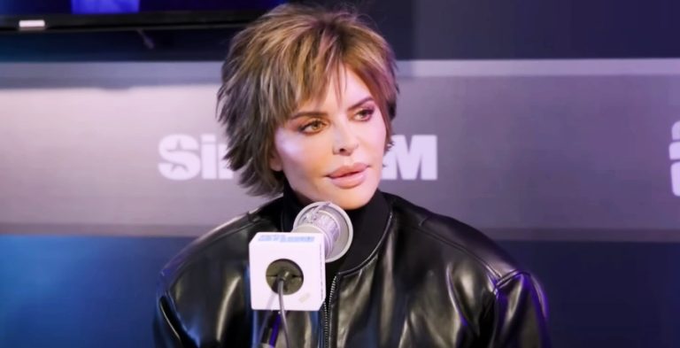 Lisa Rinna - YouTube