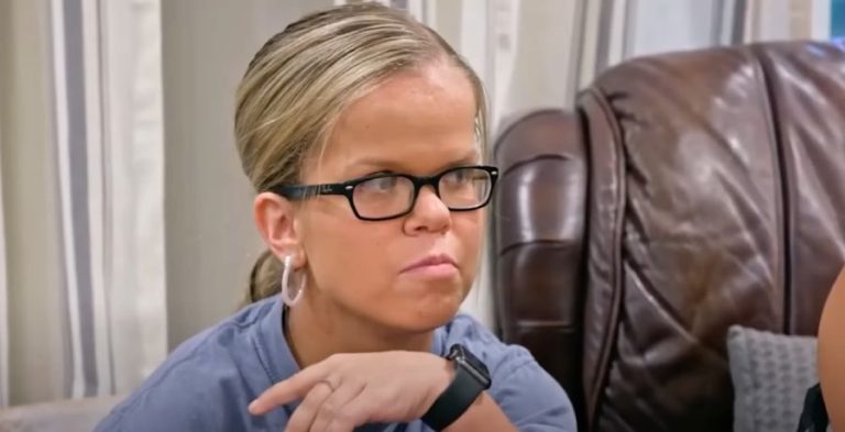 7 Little Johnstons: Anna Johnston