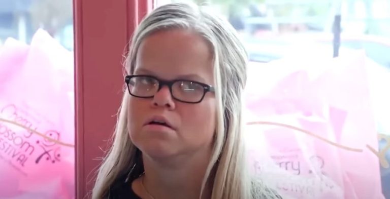 7 Little Johnstons: Anna Johnston