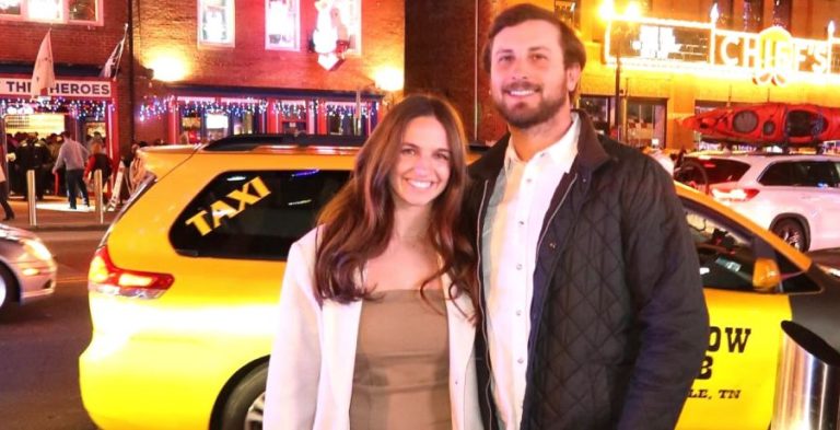 Farmer Wants A Wife: Sydney Errera - Mitchell Kolinsky