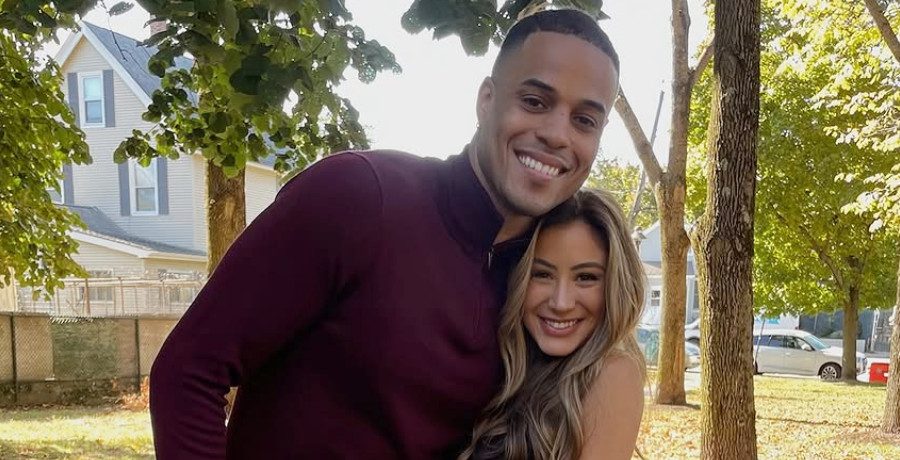 'Bachelor' Grant Ellis and Juliana Pasquarosa/Credit: Instagram