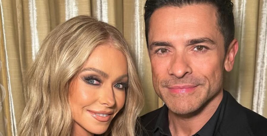 Kelly Ripa & Mark Consuelos - Instagram