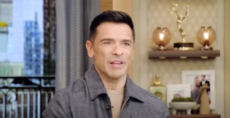Mark Consuelos - YouTube