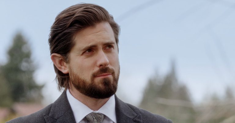 Photo: Chris McNally, Henry Gowen Credit: ©2025 Hallmark Media/Photographer: Ricardo Hubbs