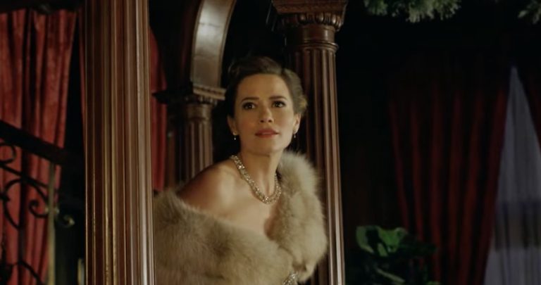 Hallmark, Bethany Joy Lenz, Biltmore Christmas- YouTube