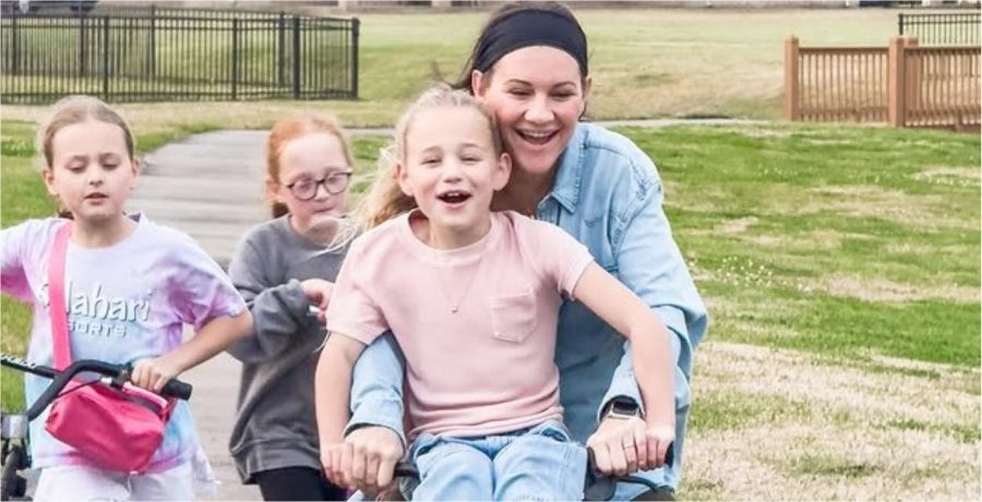 Danielle Busby and some of the quints from OutDaughtered, TLC, sourced from Danielle's Instagram