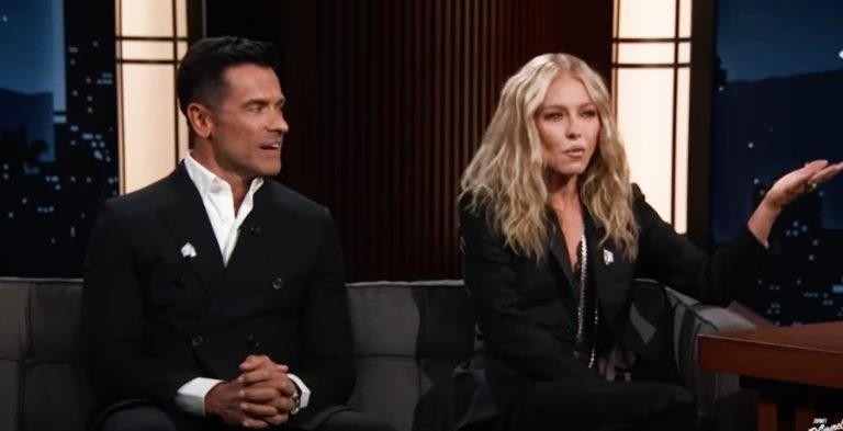 Kelly Ripa - Mark Consuelos - You Tube