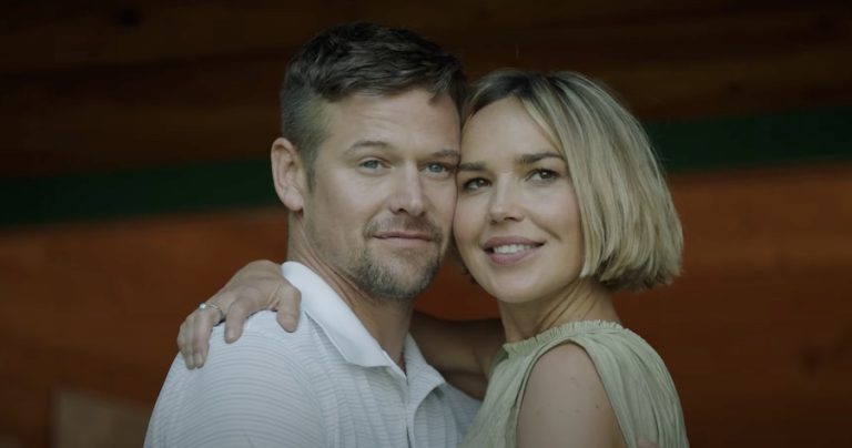 Hallmark, Vampire Diaries, Arielle Kebbel, Zach Roerig - YouTube