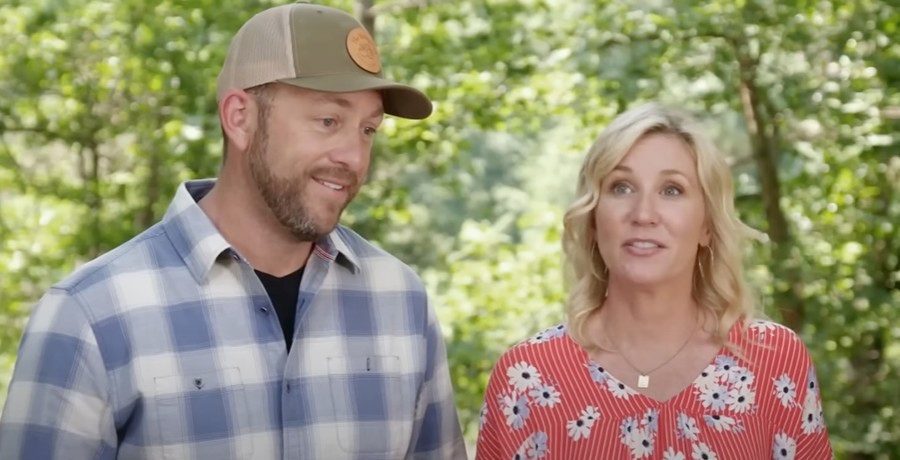 Jenny Marrs and Dave Marrs from Fixer to Fabulous, HGTV, sourced from YouTube