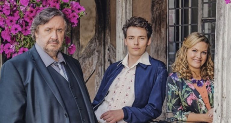 Hallmark, Shakespeare and Hathaway, Jo Joyner, Mark Benton, Patrick Walshe McBride-YouTube