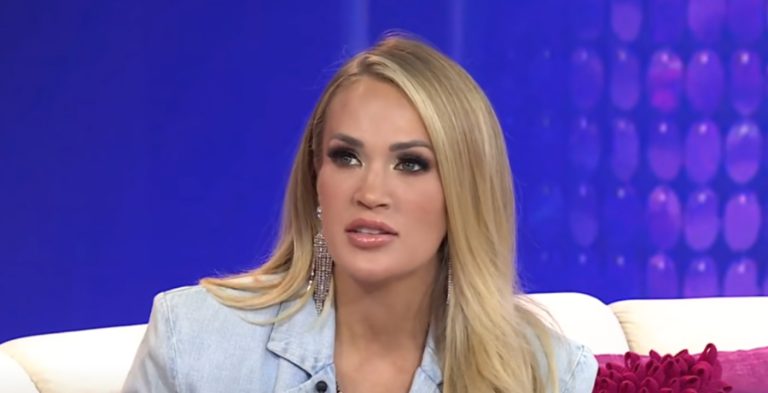 Carrie Underwood - YouTube