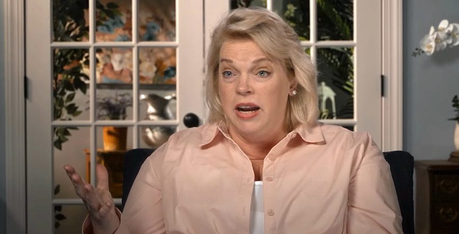 Janelle Brown- YouTube