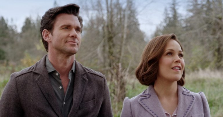 When Calls The Heart Photo: Kevin McGarry, Erin Krakow, Credit: ©2025 Hallmark Media/Photographer: Ricardo Hubbs