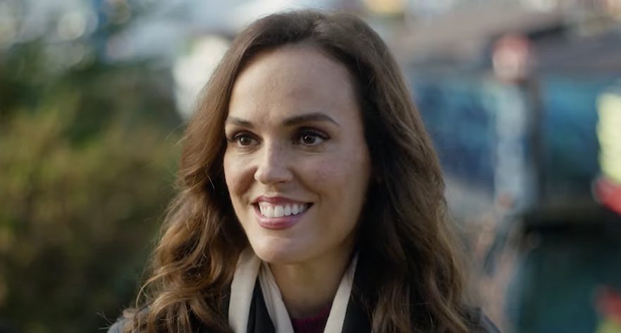 Hallmark, Holidazed, Erin Cahill - YouTube