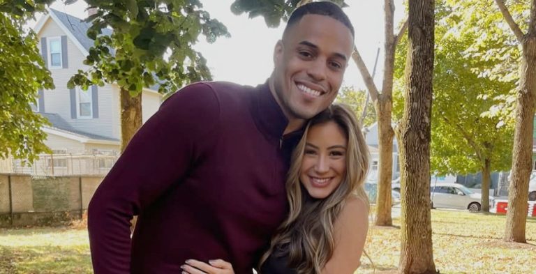 'Bachelor' Grant Ellis and Juliana Pasquarosa/Credit: Instagram