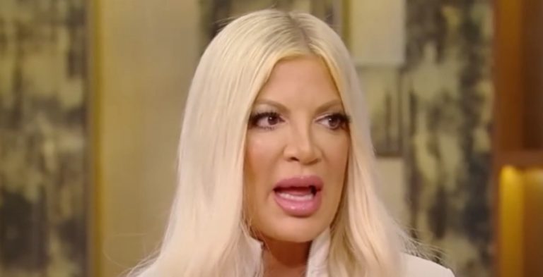Tori Spelling- YouTube