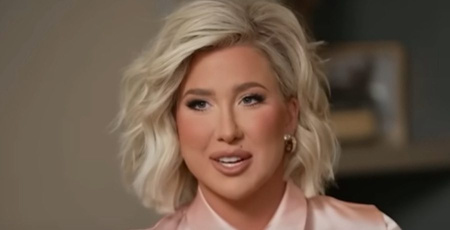 Savannah Chrisley- YouTube