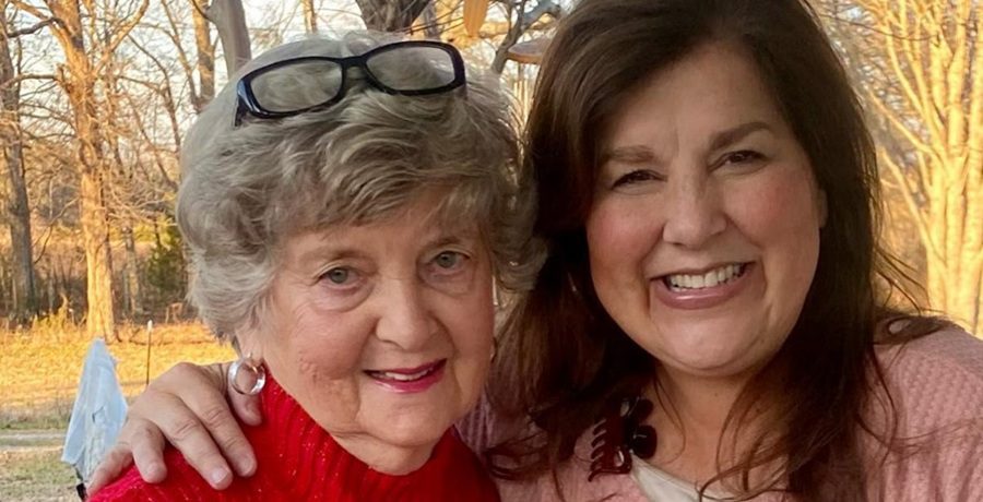 Kelly Jo Bates & Mama Jane From Bringing Up Bates, Sourced From @thebatesfam Instagram