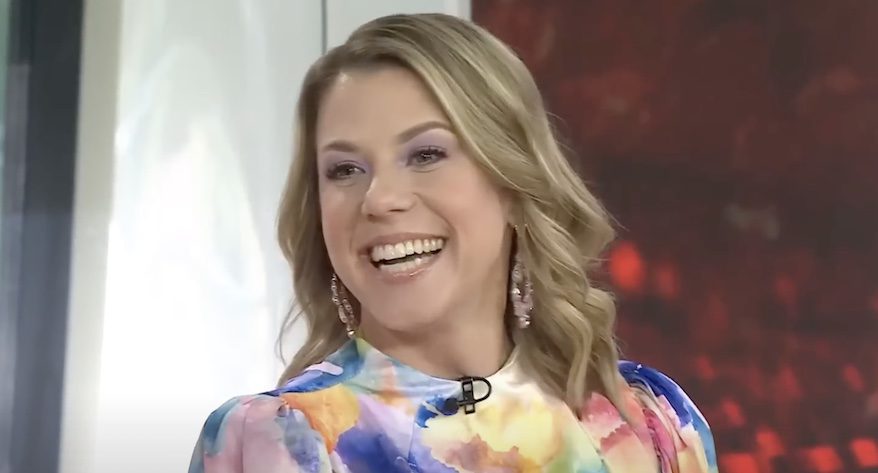 Lifetime's Jodie Sweetin - YouTube