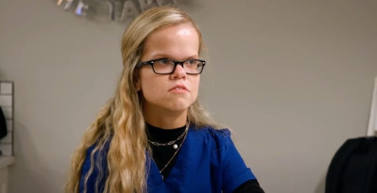 7 Little Johnstons: Anna Johnston