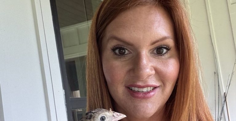 Ashley Jones From Swamp People, Sourced From @ashleydeadeyejones Instagram