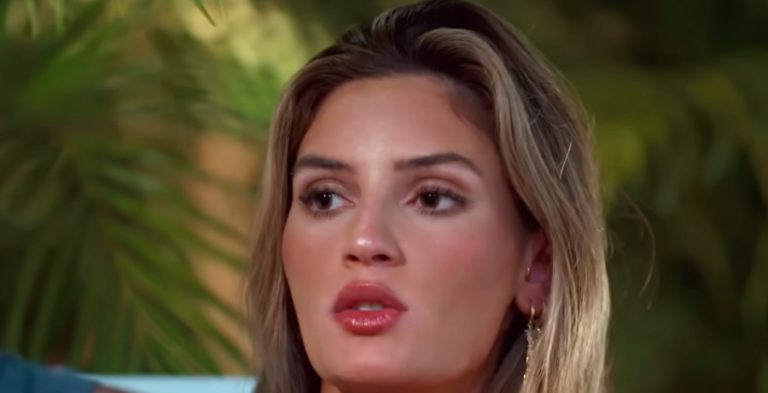 'Bachelor In Paradise' Kat Izzo/Credit: YouTube