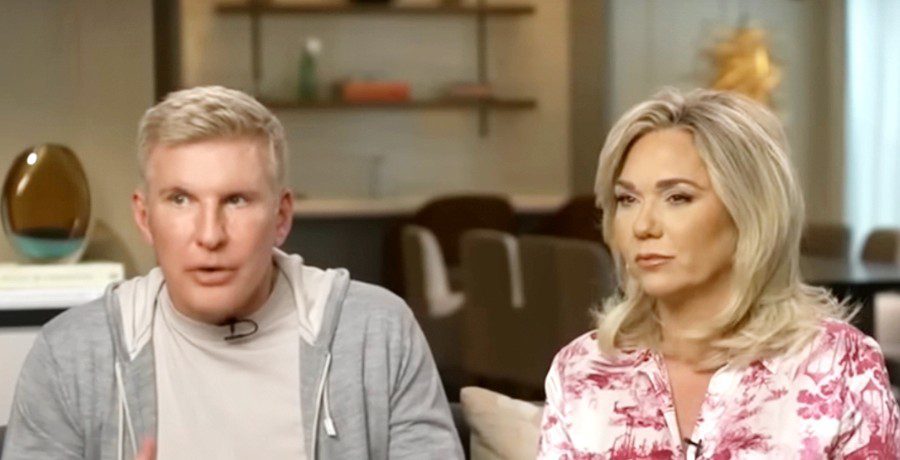 Todd & Julie Chrisley - YouTube