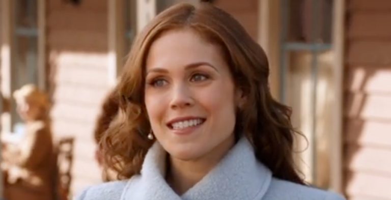 Erin Krakow - YouTube