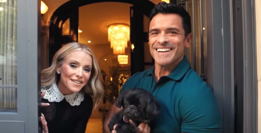 Kelly Ripa - Mark Consuelos