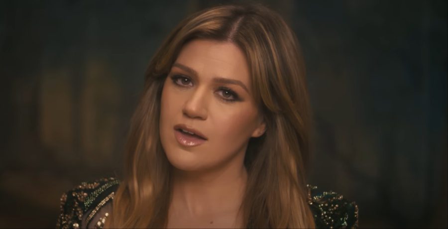 Kelly Clarkson YouTube