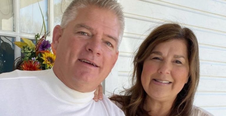 Gil and Kelly Jo Bates/Credit: Instagram