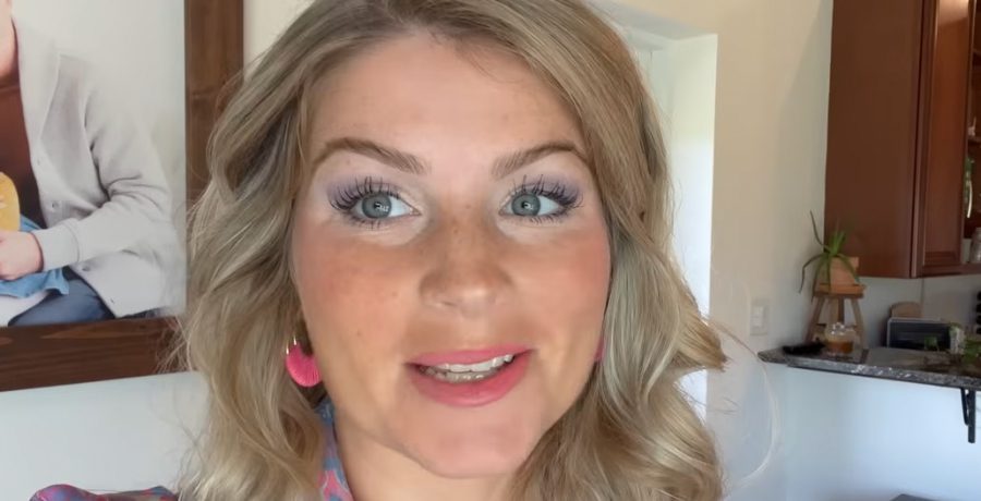Erin Bates - YouTube