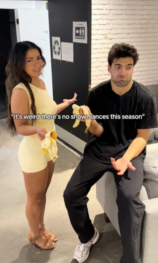 'DWTS' Jen Affleck and Jan Ravnik wonder where the showmance is this season/Credit: TikTok