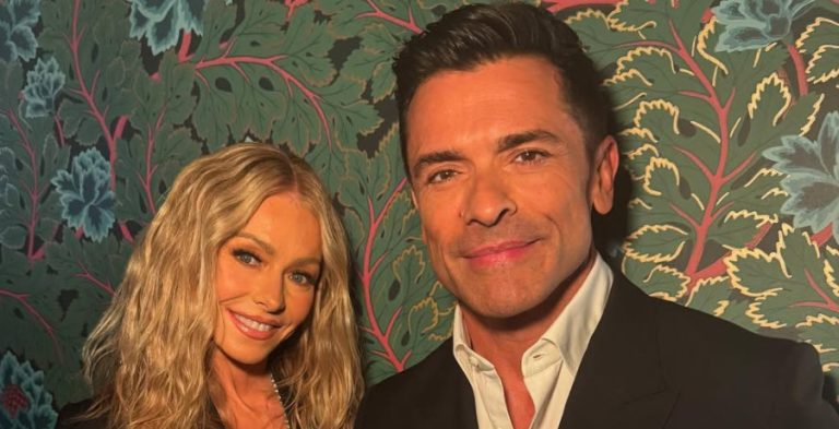 'LIVE' Kelly Ripa and Mark Consuelos/Credit: Instagram
