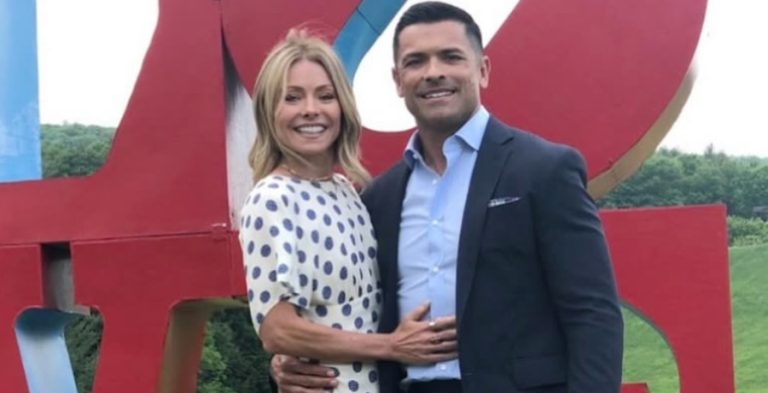 'LIVE' Kelly Ripa and Mark Consuelos/Credit: Instagram