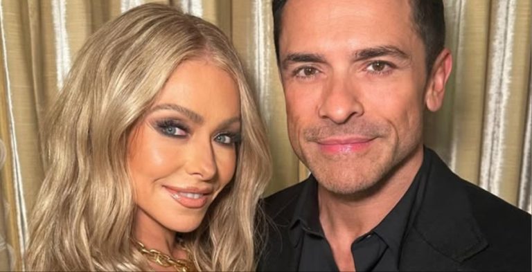 Kelly Ripa and Mark Consuelos Instagram