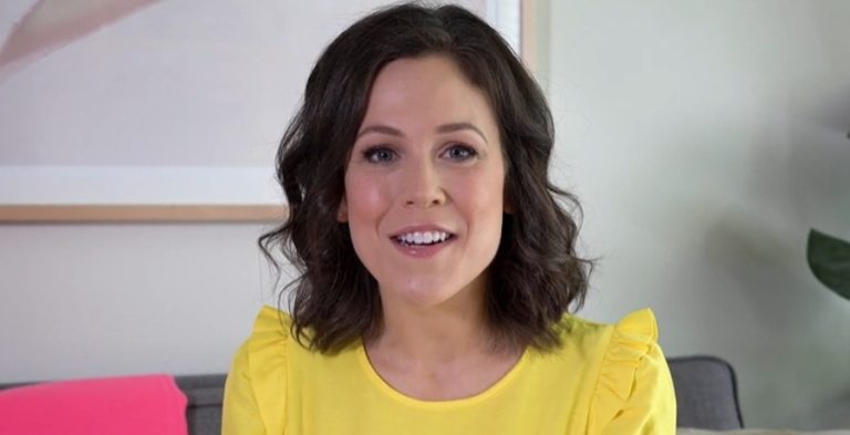Erin Krakow - YouTube