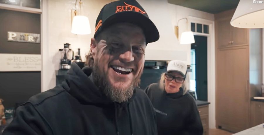 Jelly Roll - Bunnie Xo - Youtube