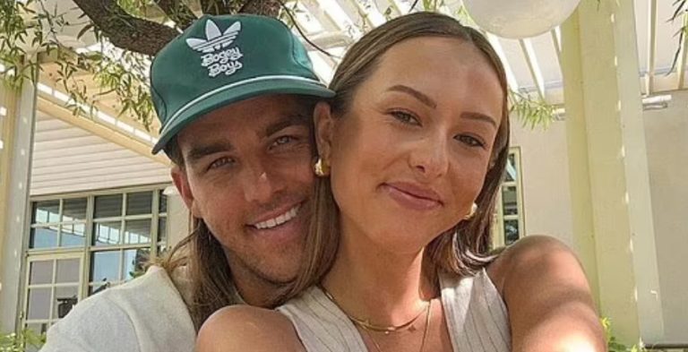 'Bachelor' Noah Erb and Abigail Heringer/Credit: YouTube