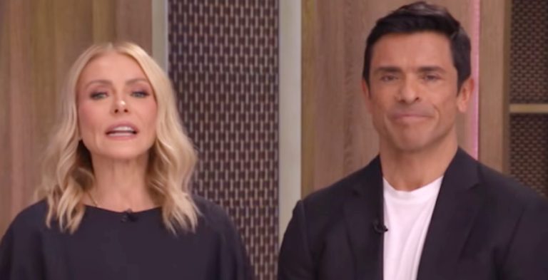 'LIVE' Kelly Ripa and Mark Consuelos/Credit: YouTube