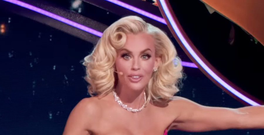 'The Masked Singer' Jenny McCarthy/Credit: YouTube