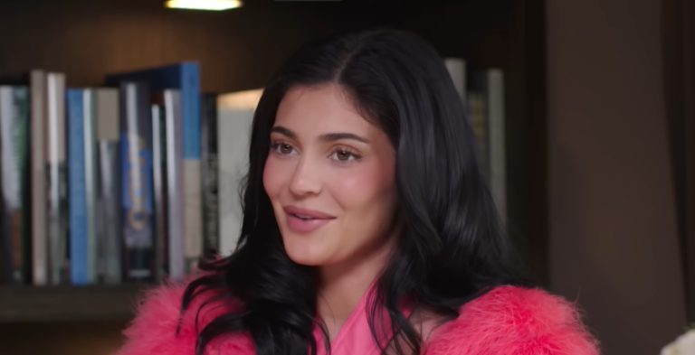 Kylie Jenner - YouTube