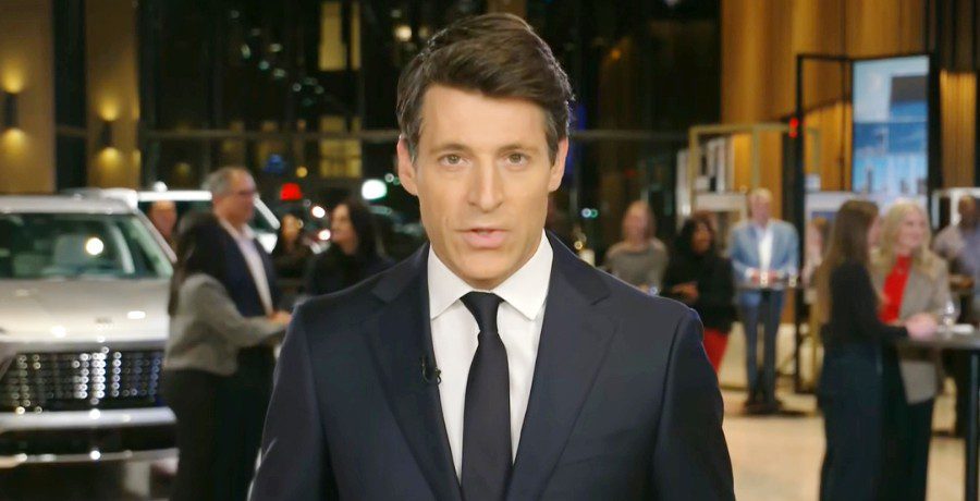 Tony Dokoupil - YouTube