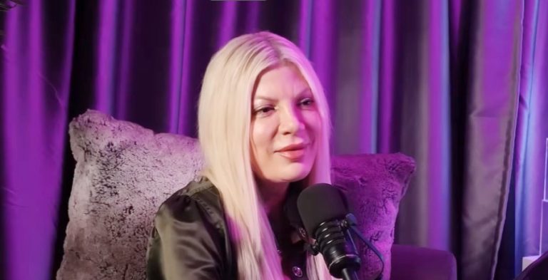 Tori Spelling - YouTube